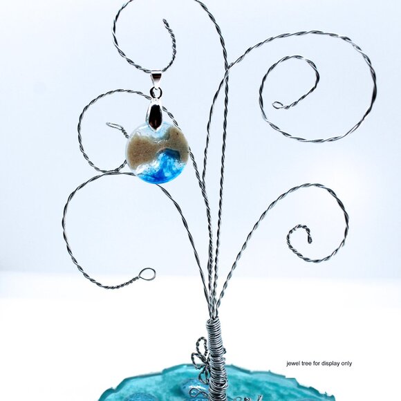 One of a kind seascape tombolo pendant handmade with Caribbean beach sand - Picture 3 of 5